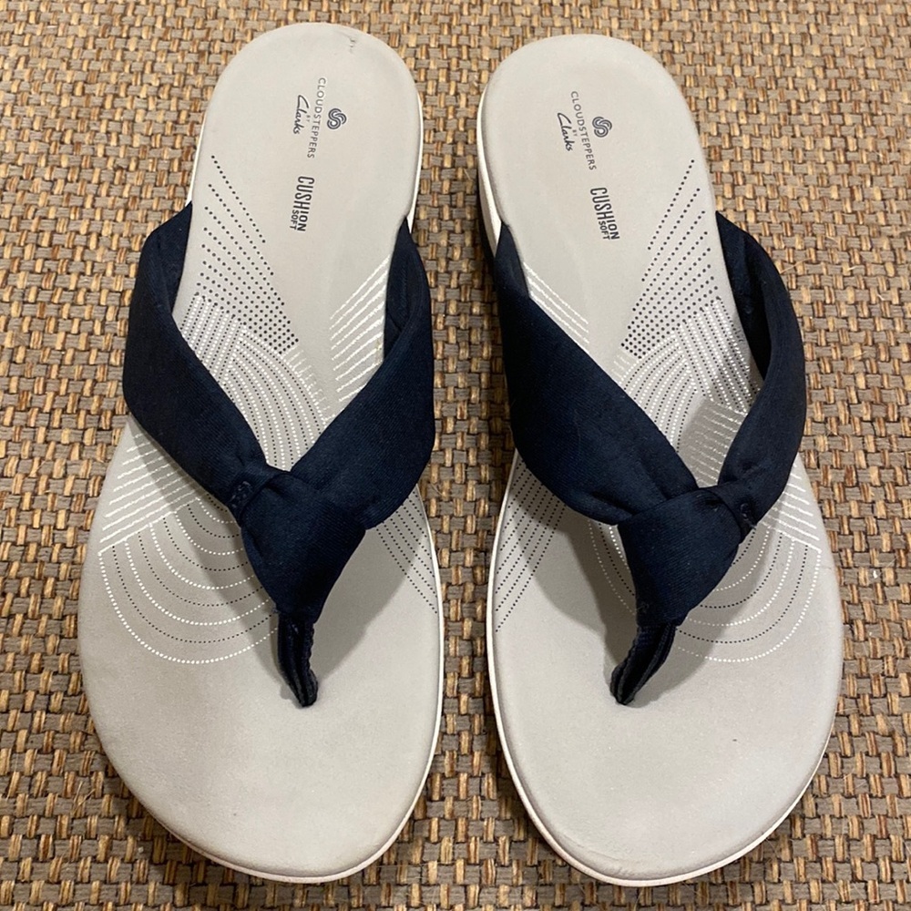 Cloudsteppers by Clarks Navy Sandals Size 9 EUC